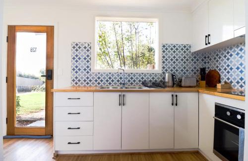 Highton Apartment | Bee at Scenic I 2 BR Apartment near Geelong CBD