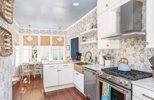 Downtown Charleston House | Bee & Blossom | Historic Charm