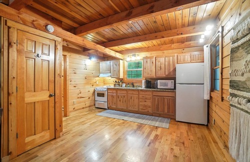 New Plymouth Cabin | Beech Cabin | Couples Cabin | Hocking Hills