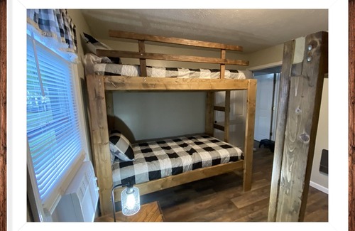 Meador House | Beech Creek Cottage