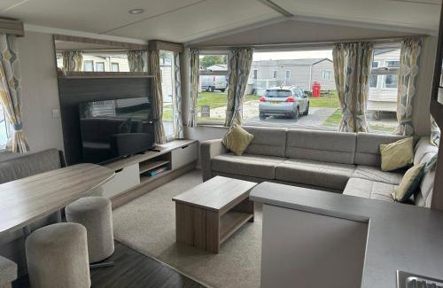 Kirby Misperton House | Beech Grove 10 Flamingo land