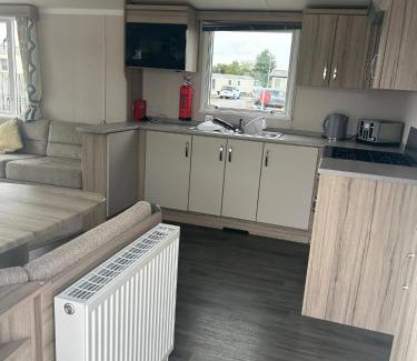 Kirby Misperton House | Beech Grove 10 Flamingo land