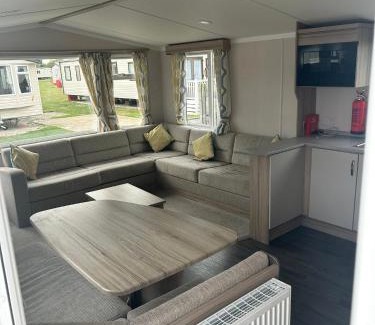 Kirby Misperton House | Beech Grove 10 Flamingo land