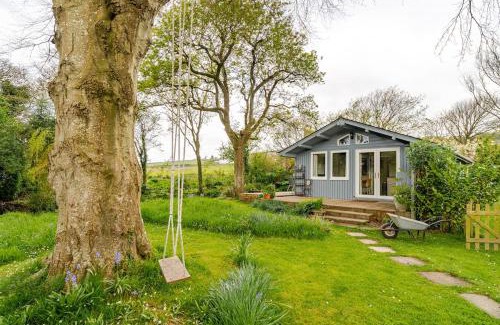 South Milton House | Beech Hut - a streamside family escape near Salcombe and Beaches