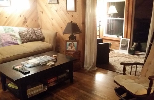 Elk Park Cabin | Beech Mountain Retreat, Great view, Hot tub, wrap around covered porches