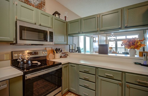 Banner Elk Condo | Beech Mtn- Amazing View+1 Mile to Ski Beech - Walking distance to Overlook Barn
