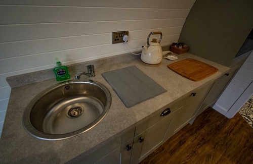 Wrexham Cabin | Beech Pod Cabin in Beautiful Surroundings Wrexham