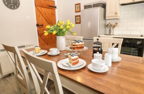 South Molton House | Beechcroft Cottage