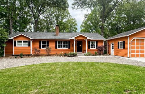 Moneta House | Beechwood Cove
