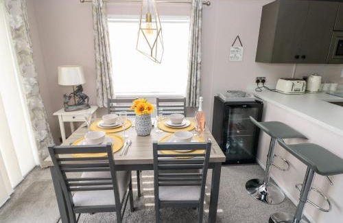 Hasguard Cross House | Beechwood Lodge