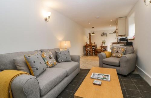 Pembridge House | Beekeeper's Cottage