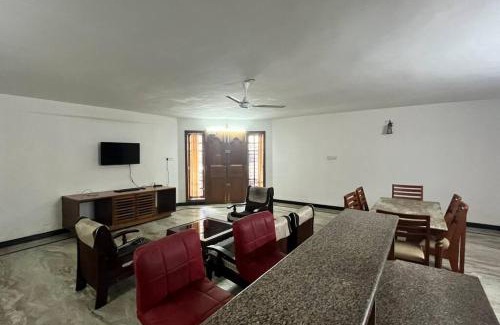 Edapalli Apartment | Beena's homestay