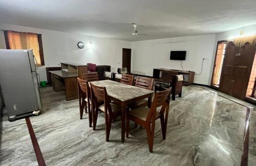 Edapalli Apartment | Beena's homestay