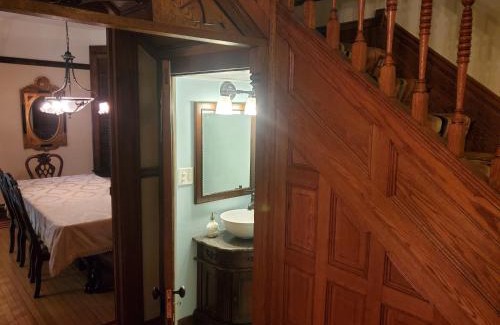 Lower East Side Villa | Beer Baron's Abode