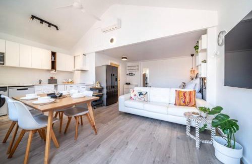 Torrensville House | Bees Knees Studio, 5 min to CBD, Adelaide Airport & Henley Beach
