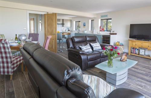 Beesands House | Beesands Vista