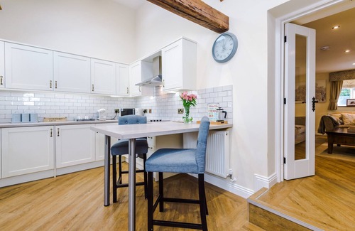 Tarporley Cottage | Beeston Retreat - a beautiful property sleeping 2 guests in 1 bedroom