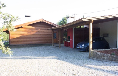Sao Tiaguinho House | BEEWOOD - Farm stays in Viseu