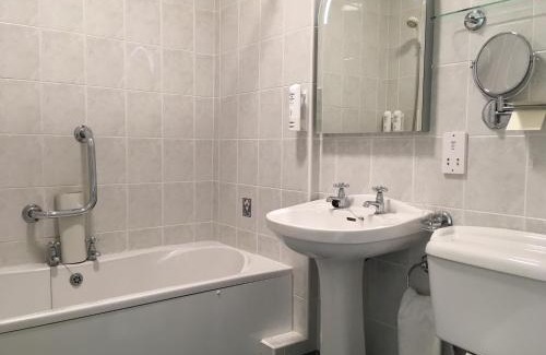 Milford Haven Hotel | Beggars Reach Hotel