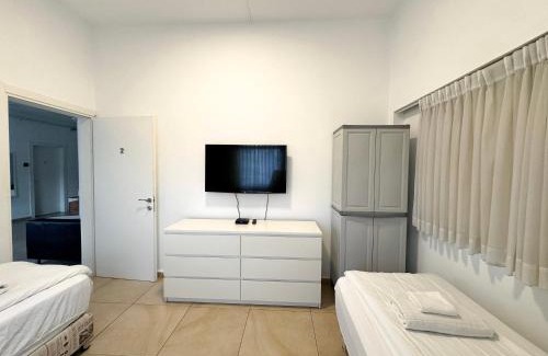 Tel Aviv Hostel | Begin19 Apartments & Hostel