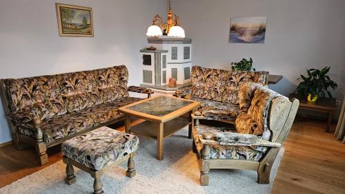 Furstenfeldbruck District Apartment | Bei Fürstenfeldbruck Landsberg Ferienwohnung in Moorenweis OT Dünzelbach Beim Binegger