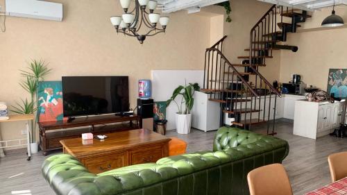 Shuangjing Apartment | Beijing City center - Deluxe Twin Bed Room with Queen beds