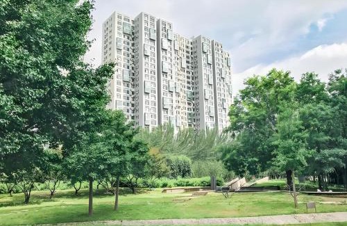 Shuangjing Apartment | Beijing City center - Deluxe Twin Bed Room with Queen beds