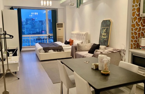 Shuangjing Bed & Breakfast | Beijing Furnished Apt with Queen bed