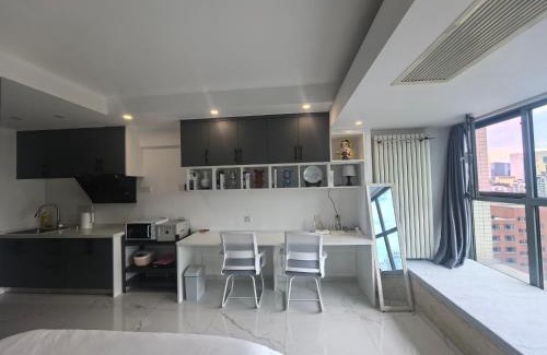 Middle Chaoyang Apartment | Beijing Seasons Park Serviced Apartments