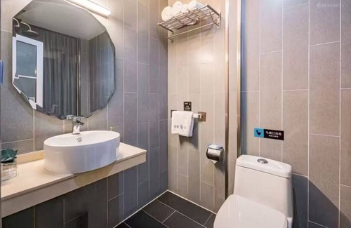 Middle Chaoyang Hotel | Beijing Yihai Culture Hotel