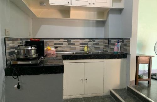 Candon Apartment | Beinte Singko de Marso Apartments