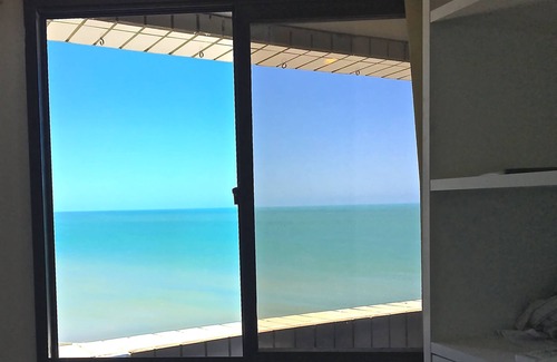 Meireles Apartment | BEIRA MAR SUITE apartment sea view