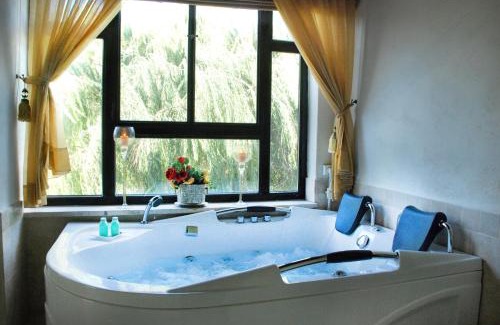 Metula Hotel | Beit Shalom Historical boutique Hotel