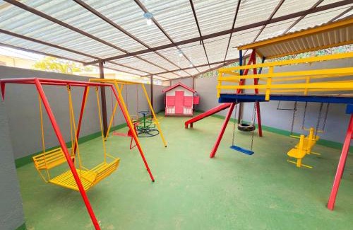 Aguas de Lindoia Apartment | Belíssimo Ap na Praça - Garagem, Wi-fi e Piscina