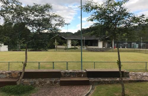 Aguas Mornas House | Belíssimo resort com águas termais