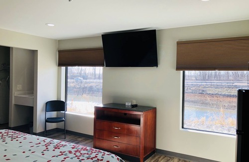 Wood River Hotel | Bel Air Motel