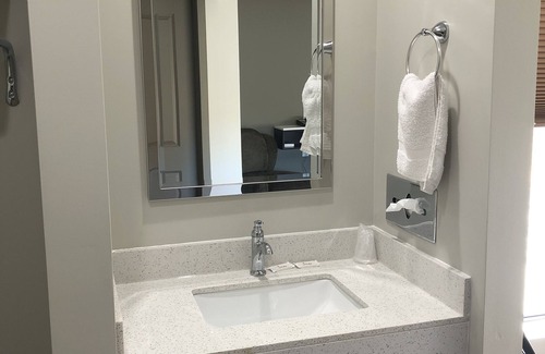 Wood River Hotel | Bel Air Motel