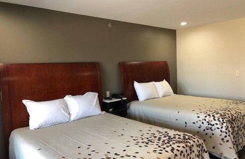 Wood River Hotel | Bel Air Motel