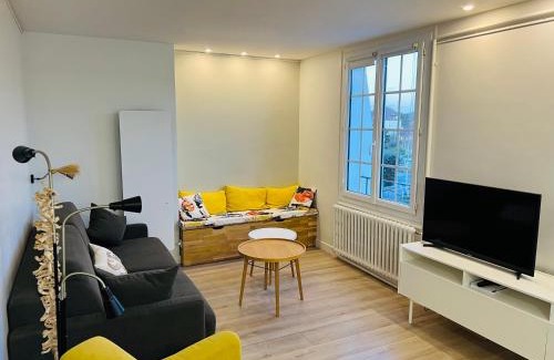 Merville-Franceville-Plage Apartment | Bel appartement plein centre 100m de la mer