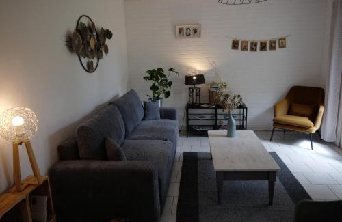 La Begude-de-Mazenc Apartment | Bel appartement avec jardin