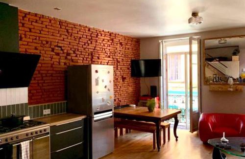 Saint-Cyprien Apartment | Bel appartement atypique quartier St Cyprien