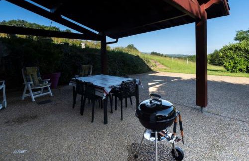 Souraide House | Bel appartement avec terrasse jardin vue montagne