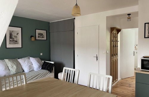Espinchal Apartment | Bel Appartement de 4 Personnes au Sein D'un Ancien Hôtel Rénové