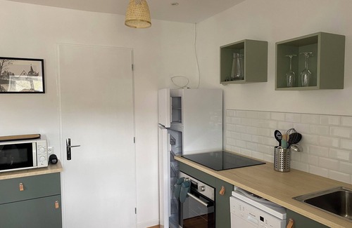Espinchal Apartment | Bel Appartement de 4 Personnes au Sein D'un Ancien Hôtel Rénové