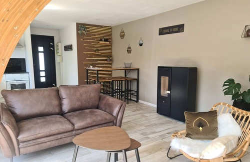 Quaedypre Apartment | Bel Appartement Rénové Avec Jardin, Proche de Bergues