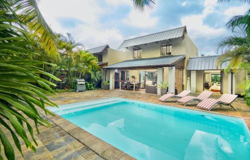 Pointe aux Biches Apartment | Bel Azur Beach Residence with LOV