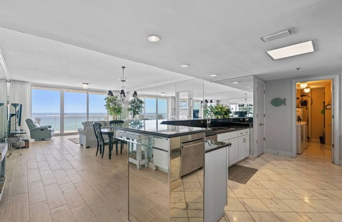 Navarre Beach Condo | Bel Mer 902 is the perfect romantic getaway on Navarre Beach!