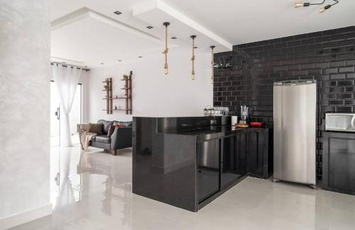 Sao Pedro da Aldeia House | Bela Casa São Pedro/Búzios (Excelente Condomínio)