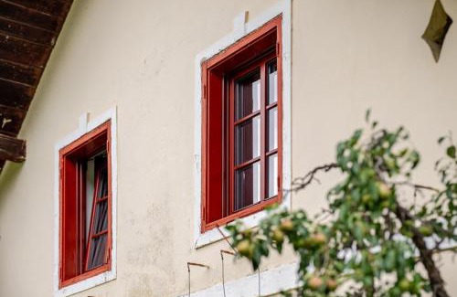Bohinjska Bela House | Bela Luna - Charming Garden Cottage near Lake Bled