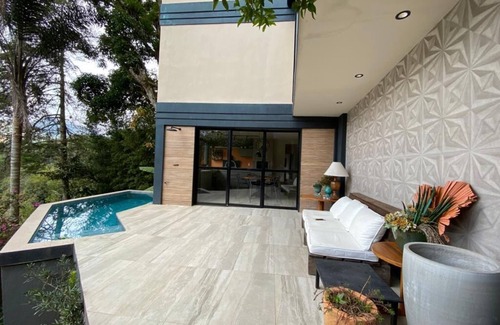 Valparaiso House | BELA VISTA RESERVAS - Complete Property - Peace & Tranquility
